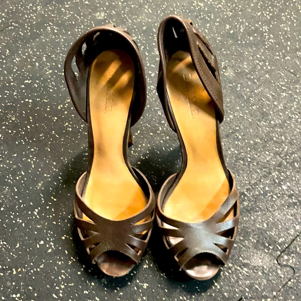 L.A.M.B high heels espresso leather 4”